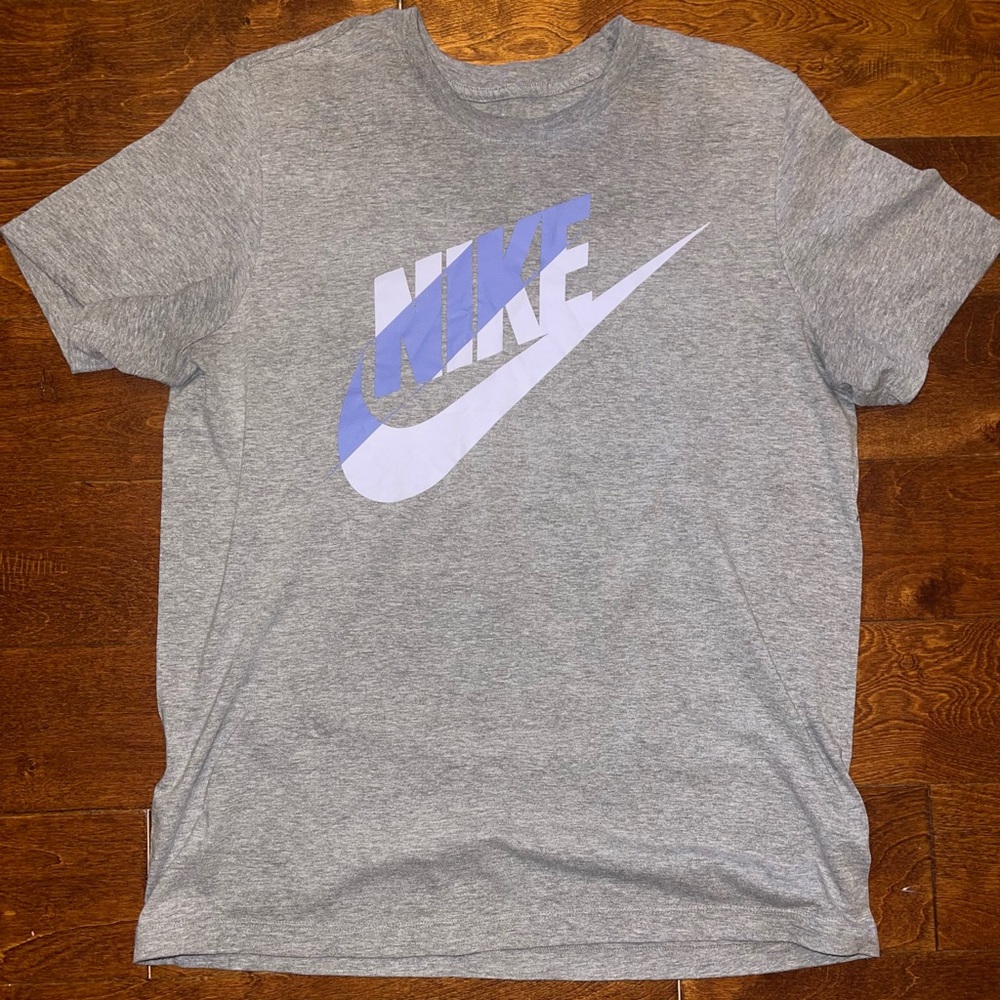 Nike t shirt